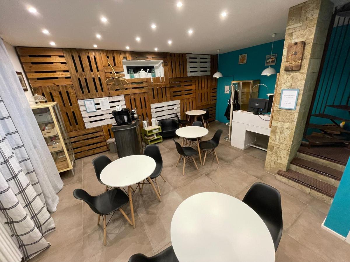 Smile Accomodation Sarre ภายนอก รูปภาพ
